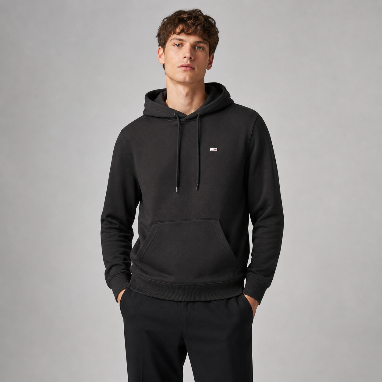 TOMMY HILFIGER - SWEAT À CAPUCHE HOMME NOIR | COLLEKT PARIS
