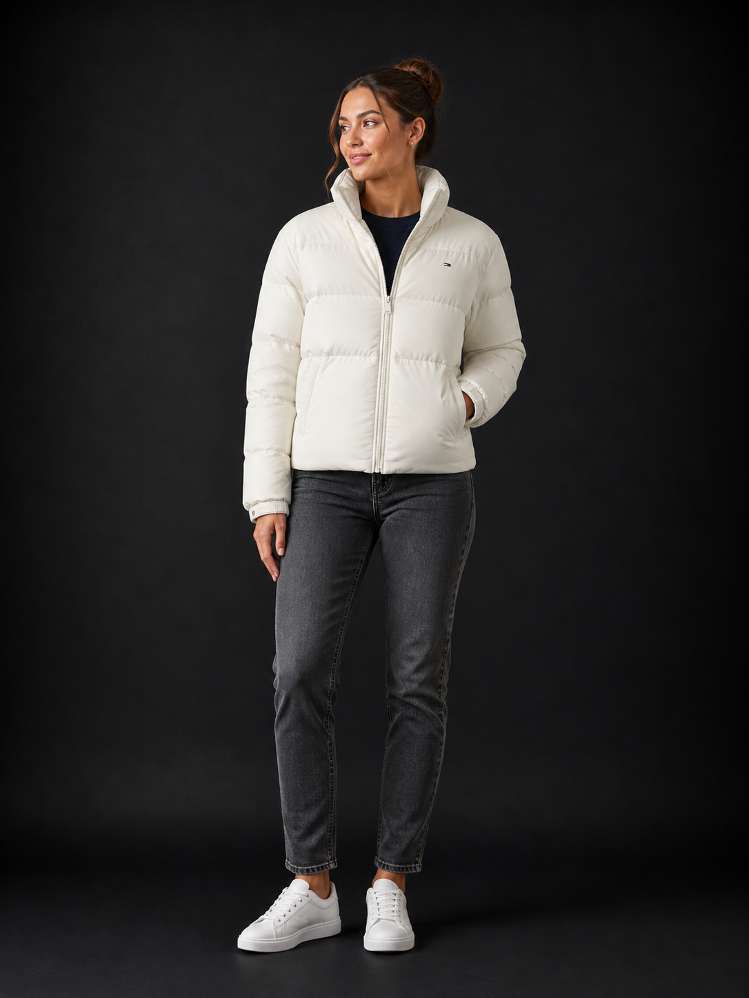 TOMMY HILFIGER - VESTE FEMME BLANCHE LOGO BRODÉ | COLLEKT PARIS